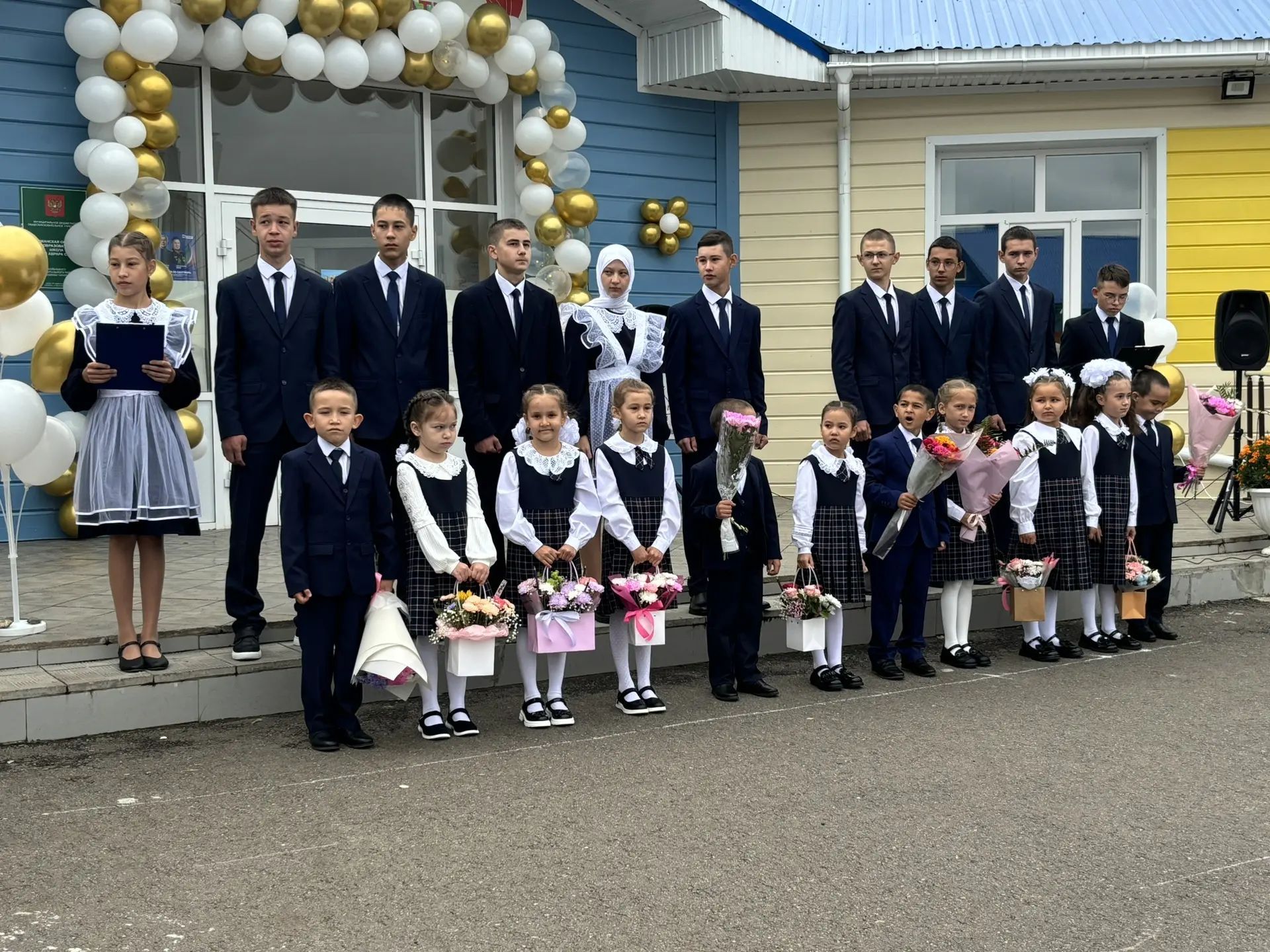 Кошман мәктәбендә кыңгырау чыңы яңа уку елына юл ачты