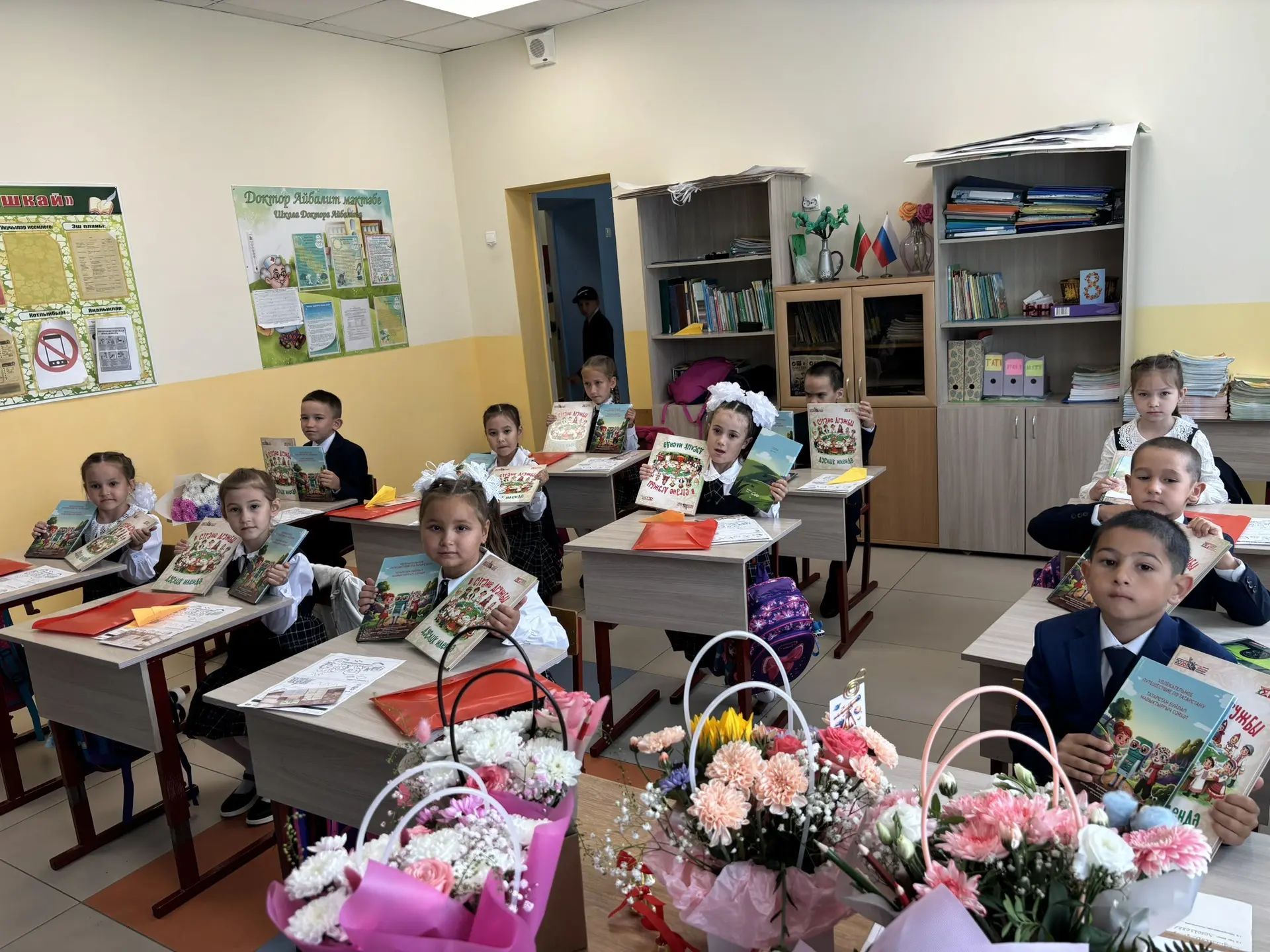 Кошман мәктәбендә кыңгырау чыңы яңа уку елына юл ачты