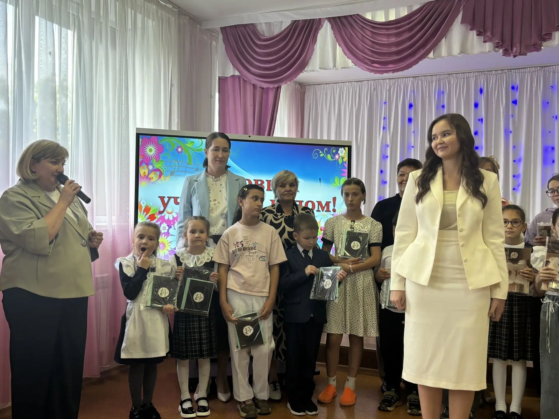 Путь к красоте начинается здесь: в Кайбицкой детской школе искусств прозвенел первый звонок