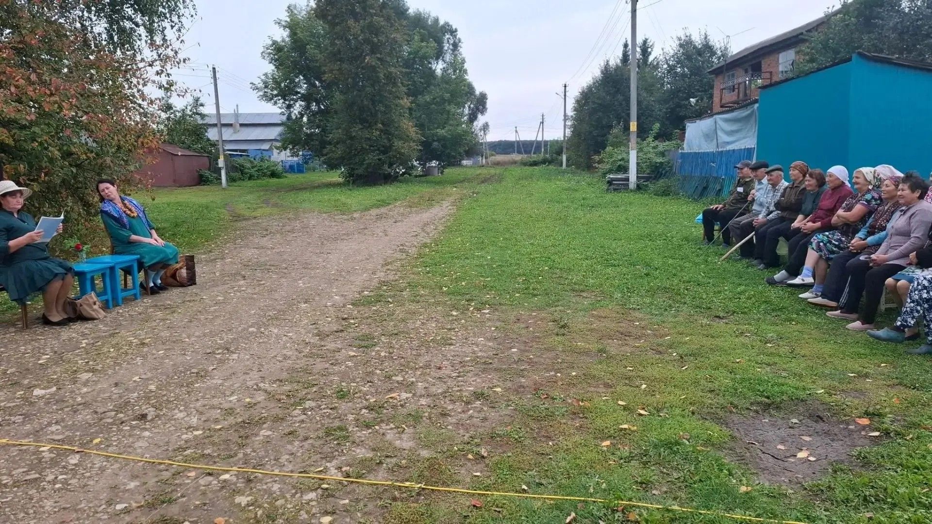 В малонаселенной деревне Камылово прошел выездной уличный концерт «Ял итик бергәләп»