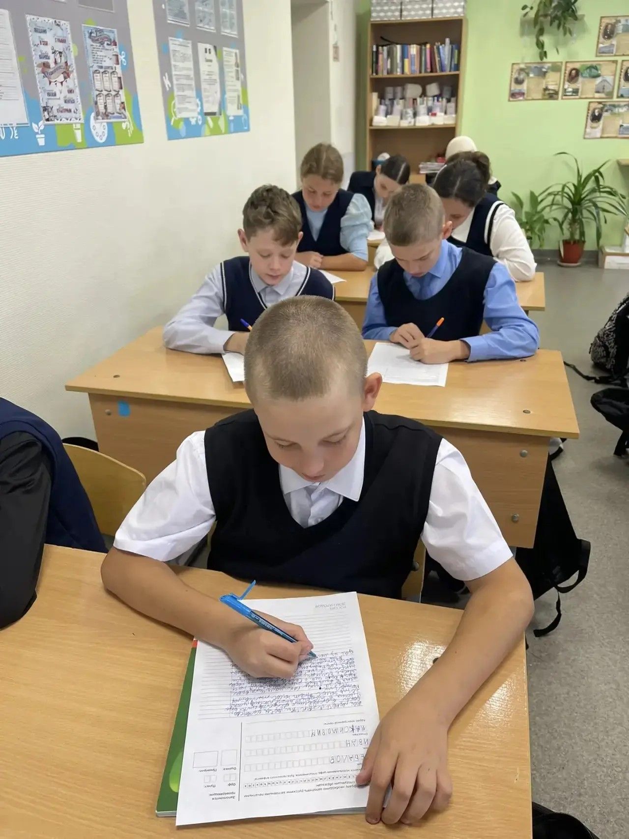 В Федоровской школе написали Всероссийский диктант «Россия — дом народов»