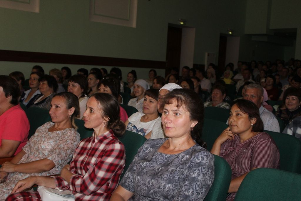 В Кайбицах прошли гастроли студенческого татарского народного театра "Тургай "
