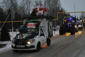 В Кайбицах состоялось открытие главной елки района