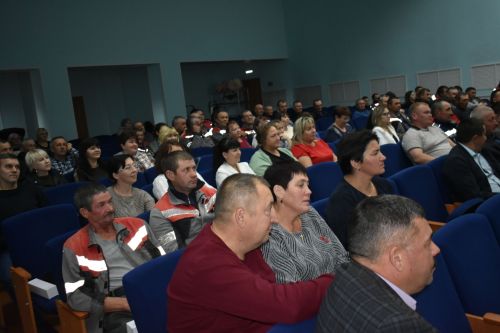 “Август – Кайбыч” җәмгыятендә авыл хуҗалыгы хезмәтчәннәрен хөрмәтләделәр