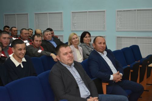 “Август – Кайбыч” җәмгыятендә авыл хуҗалыгы хезмәтчәннәрен хөрмәтләделәр