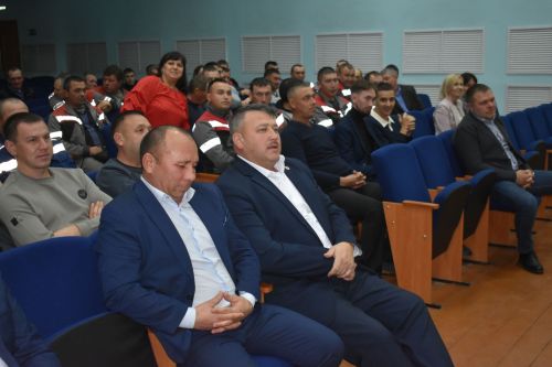 “Август – Кайбыч” җәмгыятендә авыл хуҗалыгы хезмәтчәннәрен хөрмәтләделәр