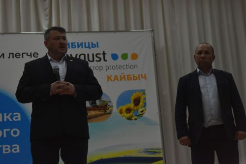 “Август – Кайбыч” җәмгыятендә авыл хуҗалыгы хезмәтчәннәрен хөрмәтләделәр