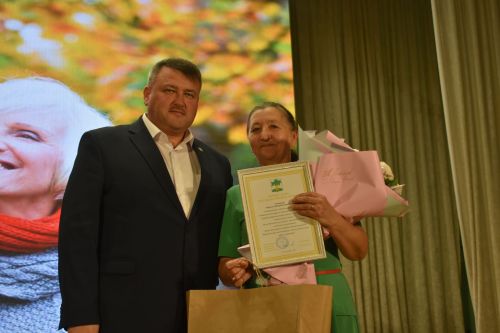 Кайбычта өлкәннәрне хөрмәтләделәр