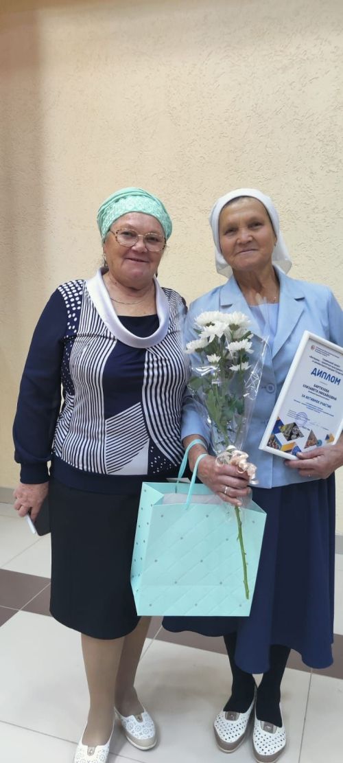 Жительница Хозесанова награждена дипломом региональной общественной организациии ветеранов Республики Татарстан