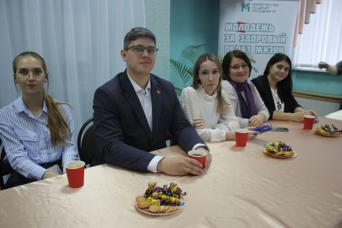 Открытый диалог с молодежью