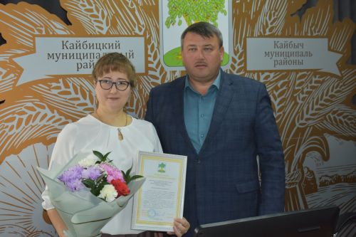 В Кайбицком районе за круглым столом подвели итоги реализации проекта «Семья – территория добра и любви»