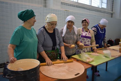 В Кайбицах в очередной раз присоединились к акции «Тепло из дома», объявленной «Единой Россией» в поддержку участников СВО