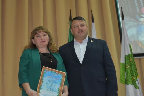 В Кайбицком районе наградили победителей конкурса на новогоднее оформление
