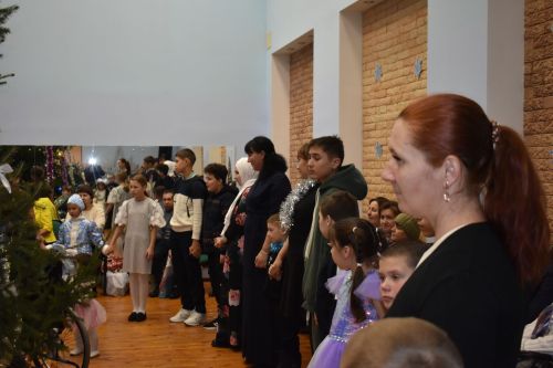 В Кайбицах состоялась новогодняя елка для детей с ограниченными возможностями здоровья, приемных детей, детей-сирот
