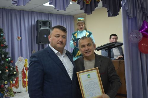 Кыр Буасында төзекләндерелгән авыл клубы ачылды