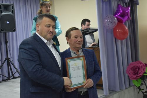 Кыр Буасында төзекләндерелгән авыл клубы ачылды