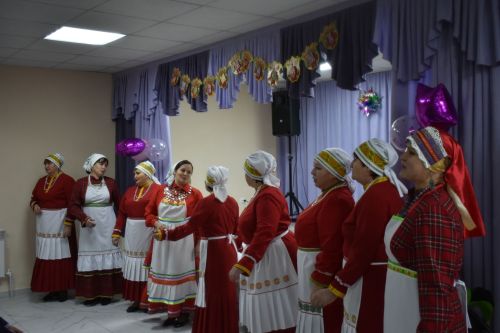 Кыр Буасында төзекләндерелгән авыл клубы ачылды