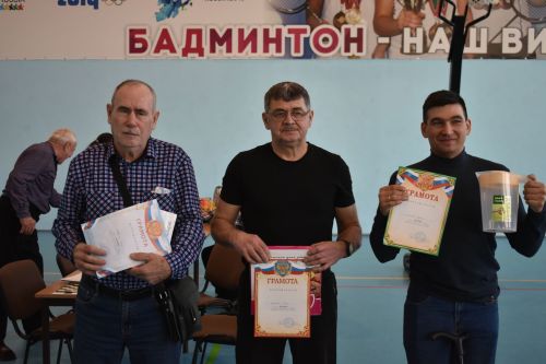 Кайбычта «Салават күпере» спорт-сәламәтләндерү комплексында инвалидлар ункөнлеге уңаеннан физик мөмкинлекләре чикле кешеләр өчен спартакиада үткәрелде