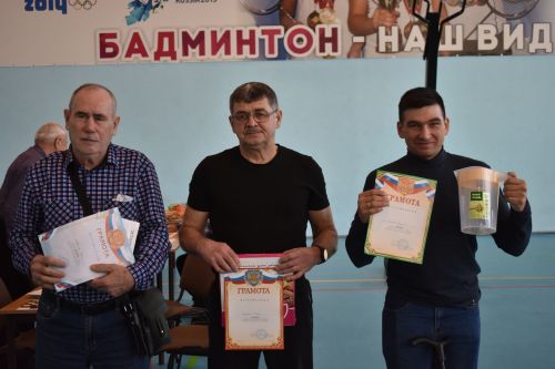Кайбычта «Салават күпере» спорт-сәламәтләндерү комплексында инвалидлар ункөнлеге уңаеннан физик мөмкинлекләре чикле кешеләр өчен спартакиада үткәрелде
