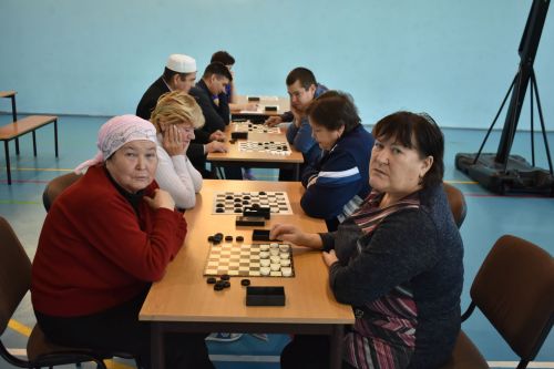 Кайбычта «Салават күпере» спорт-сәламәтләндерү комплексында инвалидлар ункөнлеге уңаеннан физик мөмкинлекләре чикле кешеләр өчен спартакиада үткәрелде