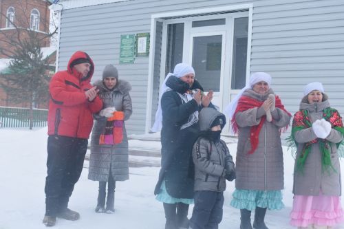 Олы Тәрбиттә Май чабу бәйрәмендә кышны озаттылар, язны каршы алдылар