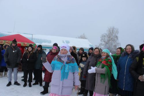 Олы Тәрбиттә Май чабу бәйрәмендә кышны озаттылар, язны каршы алдылар