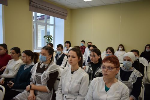 Для школьников в Кайбицкой ЦРБ провели День открытых дверей