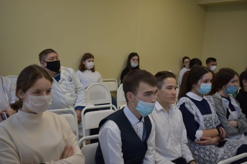 Для школьников в Кайбицкой ЦРБ провели День открытых дверей
