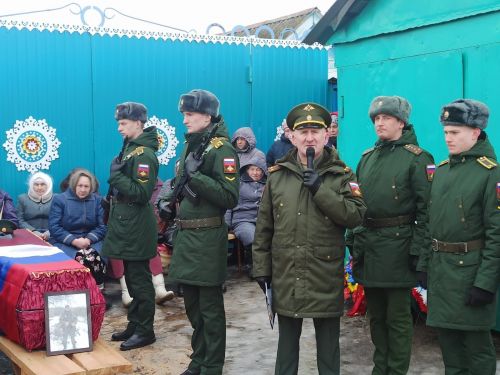 В Кайбицком районе с почестями простились с погибшим участником спецоперации