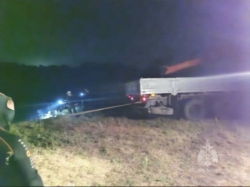 В Пестречинском районе РТ из реки достали автомобиль с двумя погибшими