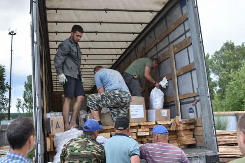 Чүти авылыннан Украинага чираттагы гуманитар ярдәм озатылды