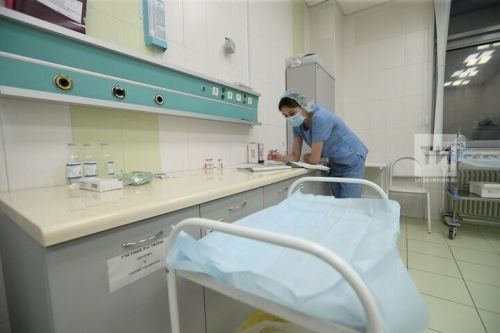 В Альметьевске отец напал на врача за отказ принять его ребенка без записи