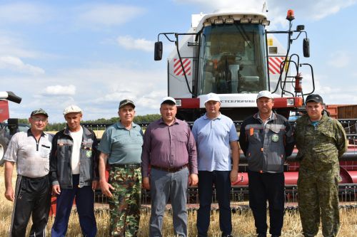 Басуларда комбайннар гөрелтесе