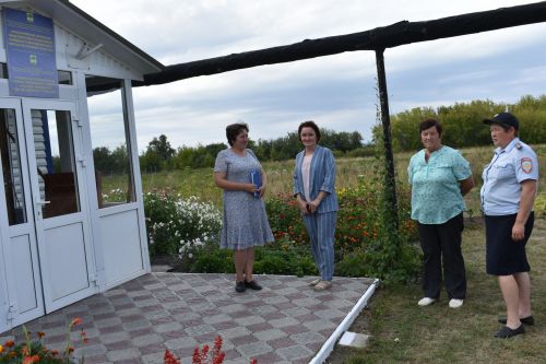 Кайбычта комиссия мәктәпләрнең яңа уку елына әзерлеген бәяләде