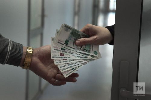 Татарстанца обвиняют в попытке дать взятку начальнику отдела ГИБДД