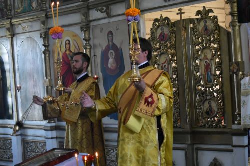 Митрополит Казанский и Татарстанский Кирилл провел божественное богослужение в Успенском храме Кайбицкого района