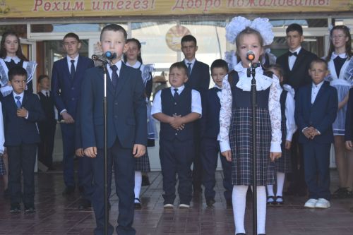 В Большекайбицкой школе прозвенел звонок на первый урок