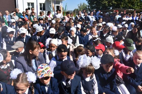 В Большекайбицкой школе прозвенел звонок на первый урок