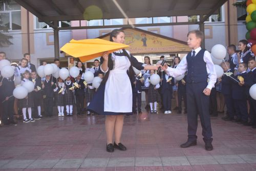 В Большекайбицкой школе прозвенел звонок на первый урок