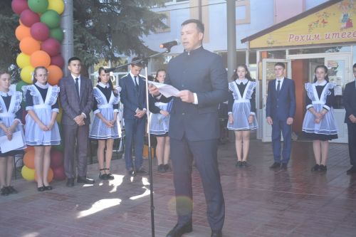 В Большекайбицкой школе прозвенел звонок на первый урок