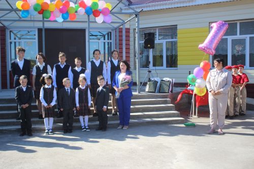 Кече Мәме мәктәбендә узган Белем бәйрәменнән мизгелләр