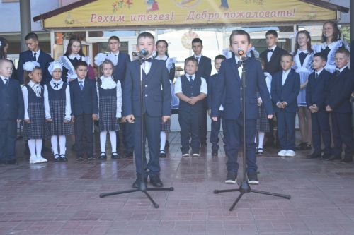 В Большекайбицкой школе прозвенел звонок на первый урок