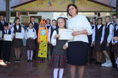В Большекайбицкой школе прозвенел звонок на первый урок