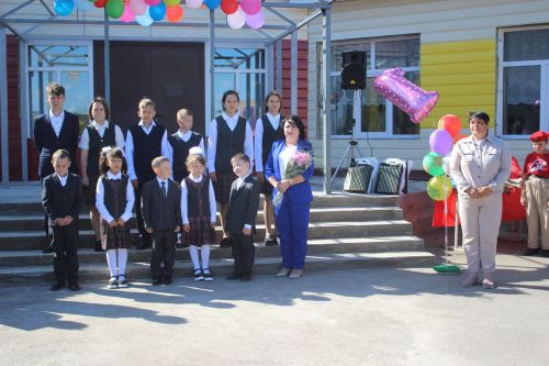 Кече Мәме мәктәбендә узган Белем бәйрәменнән мизгелләр