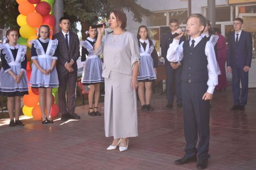 В Большекайбицкой школе прозвенел звонок на первый урок