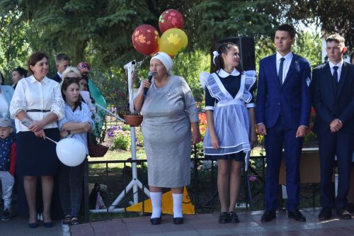 В Большекайбицкой школе прозвенел звонок на первый урок