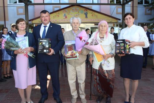 В Большекайбицкой школе прозвенел звонок на первый урок