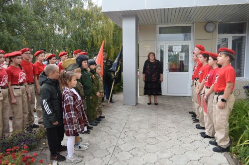 В селе Большое Подберезье состоялся митинг, посвященный Дню танкиста