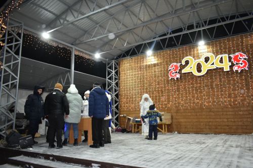 В новогоднюю ночь в Кайбицах разыграли бычка, барана и кролика