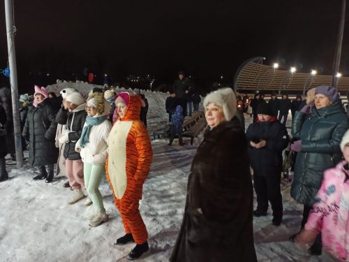 В новогоднюю ночь в Кайбицах разыграли бычка, барана и кролика